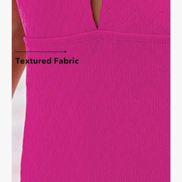 Cupshe Textured Wrapped Crossback Cut Out Molded Cups One Piece Swimsuit Size M - Picture 4 of 14